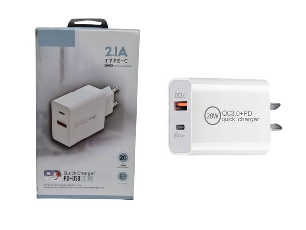 &u+ CARGADOR CELULAR TIPO C 2.1A 2 USB DESMONTABLE APD-889